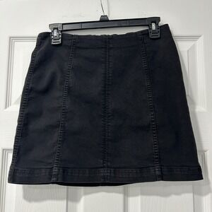 Free People Modern Femme‎ Black Denim Mini Skirt Women's Size 8 Zip Back